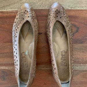 Vintage * The Leather Collection Eyelet Mini Heels